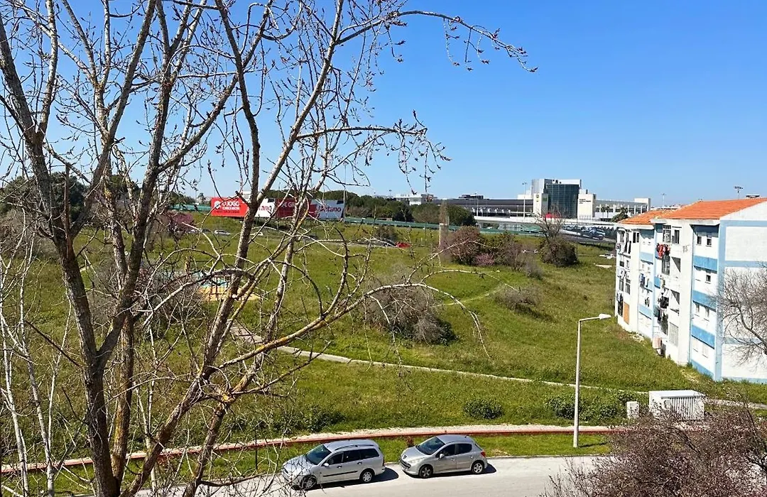 Lisbon Airport Guesthouse-1