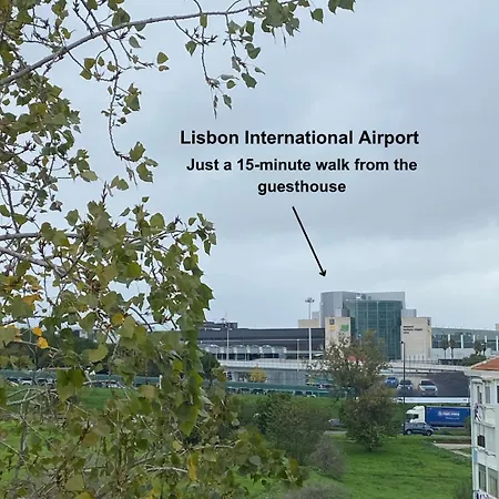Lisbon Airport Guesthouse-2